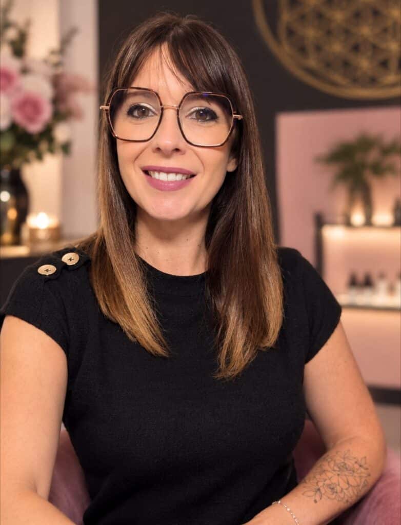 portrait de Sabine, prothésiste ongulaire à Soultz sous le pseudonyme MS Mademoiselle S